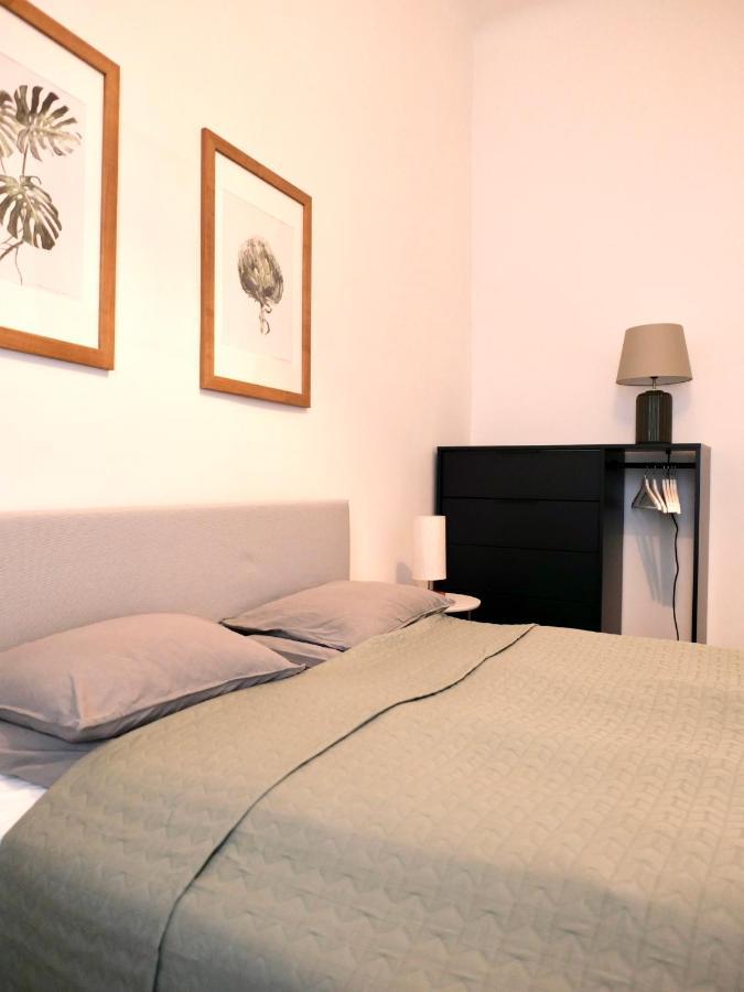Contemporary City Apartment Vaci Utca Budapest Ngoại thất bức ảnh
